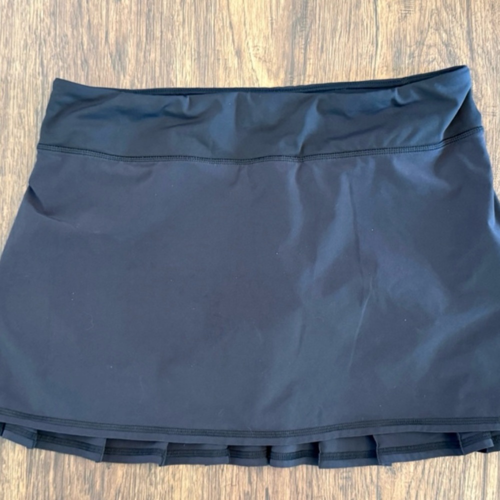 Lululemon Pace Setter Golf Tennis Skirt Skort Swift Pleated Black Gently loved